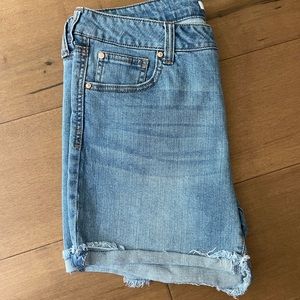 Denim shorts - size 12 - Statler wash
